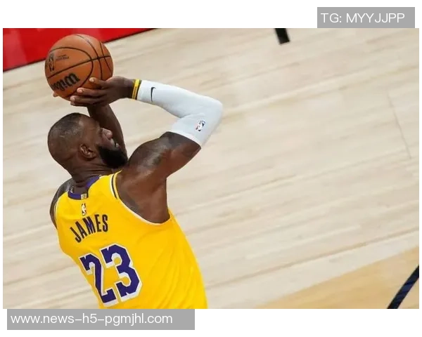 詹姆斯湖人生涯表现低迷第四节才拿到第10分令人失望